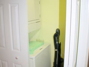 7833 Narcissus Street, Houston TX 77012