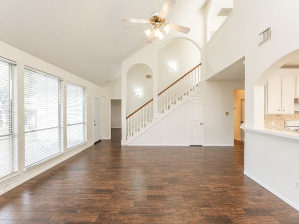 910 Presley Way, Sugar Land TX 77479