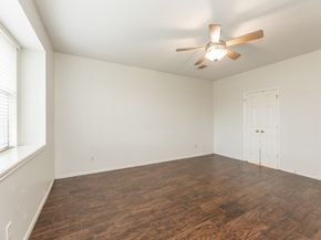 910 Presley Way, Sugar Land TX 77479