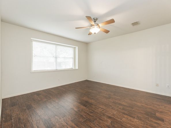 910 Presley Way, Sugar Land TX 77479