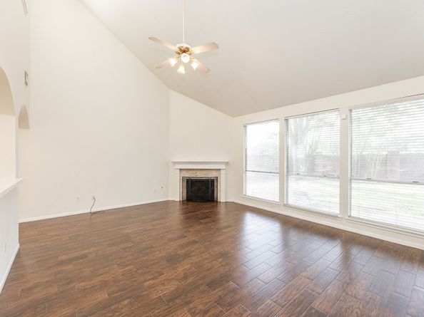 910 Presley Way, Sugar Land TX 77479