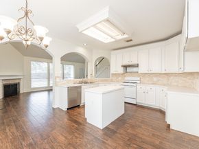 910 Presley Way, Sugar Land TX 77479