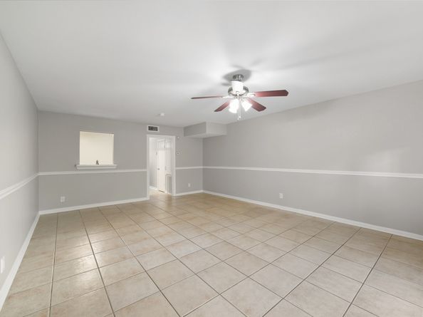 5204 Arboles Drive L, Houston TX 77035