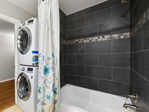 5204 Arboles Drive L, Houston TX 77035