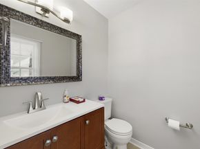 5204 Arboles Drive L, Houston TX 77035