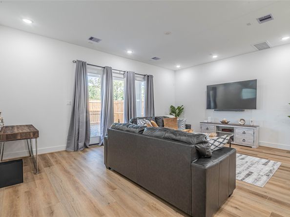 3507 Ennis Street, Houston TX 77004