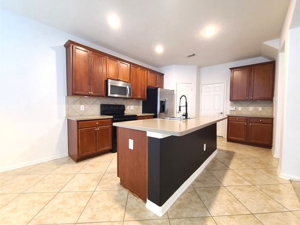 119 Benedict Canyon Loop, Spring TX 77382