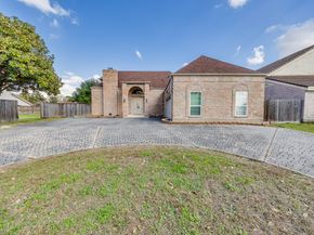 7606 Antoine Drive, Houston TX 77088
