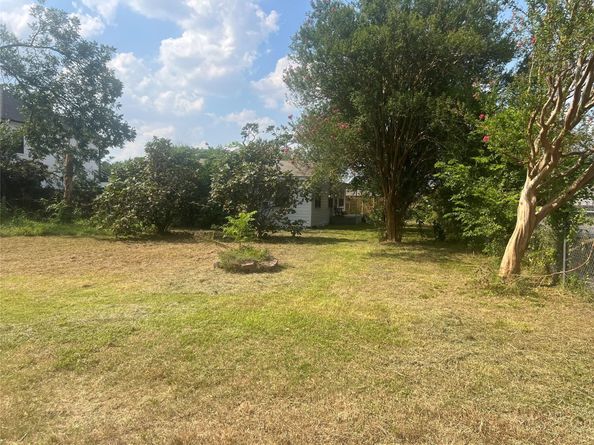 9021 Lomax Street, Houston TX 77093