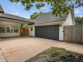1102 Twin Creek DR, Pflugerville TX 78660