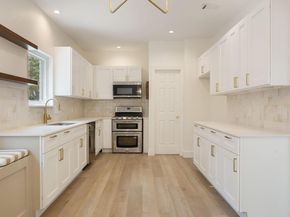 1102 Twin Creek DR, Pflugerville TX 78660