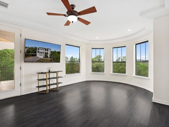 8117 Joy RD, Volente TX 78641