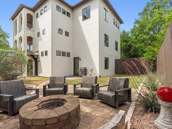 8117 Joy RD, Volente TX 78641