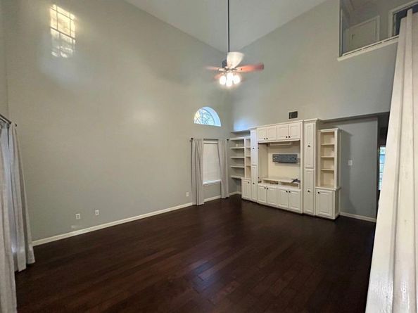 8303 Edgemoor PL, Austin TX 78749