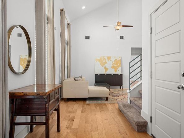 7104 Kane ST 49, Austin TX 78741