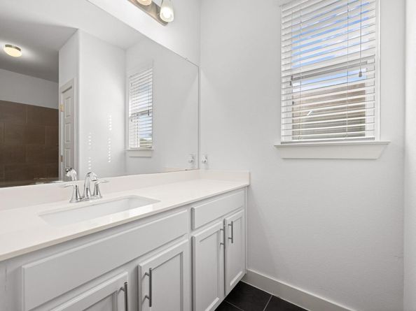 7104 Kane ST 49, Austin TX 78741