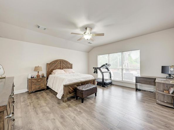 500 Olympic DR, Pflugerville TX 78660