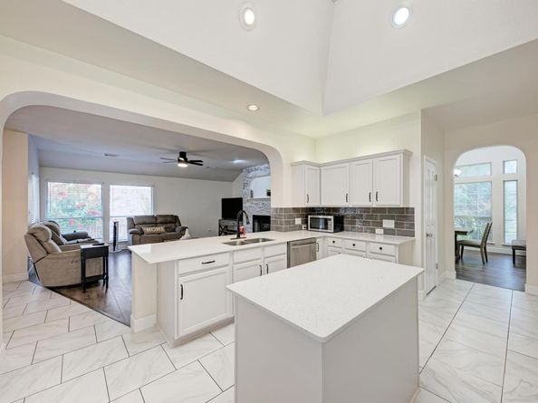 500 Olympic DR, Pflugerville TX 78660