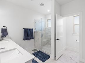 5315 La Crosse Ave 16, Austin TX 78739