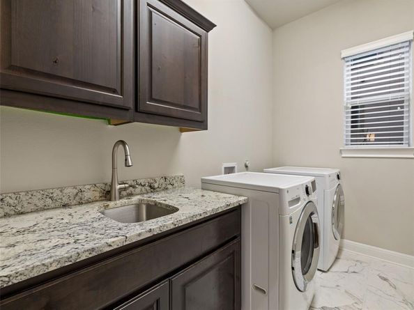 3417 Flat Iron CT, Leander TX 78641