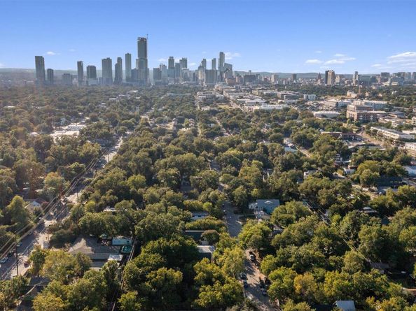 2703 E 3rd ST 2, Austin TX 78702