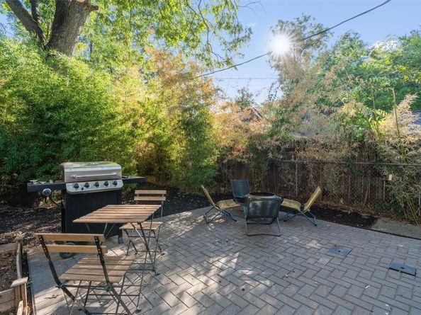 2703 E 3rd ST 2, Austin TX 78702