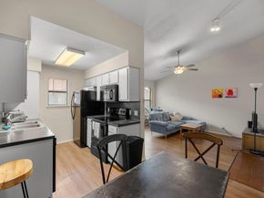 106 E 30th ST 303, Austin TX 78705