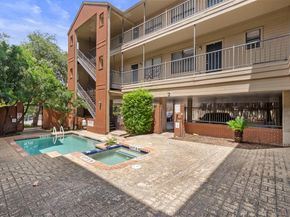 106 E 30th ST 303, Austin TX 78705