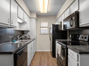 106 E 30th ST 303, Austin TX 78705