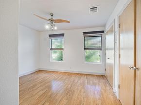 1101 Grove BLVD 304, Austin TX 78741