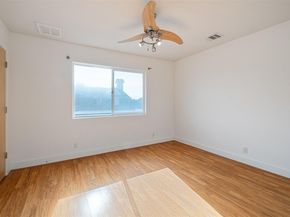 1101 Grove BLVD 304, Austin TX 78741