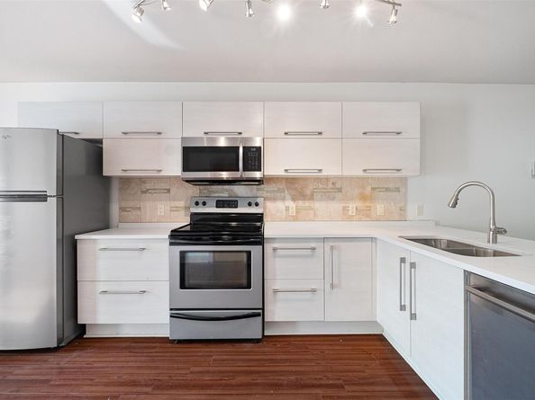 1101 Grove BLVD 304, Austin TX 78741