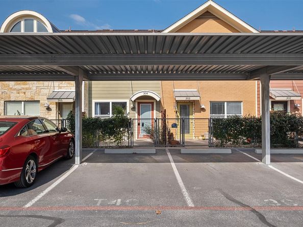 1101 Grove BLVD 304, Austin TX 78741