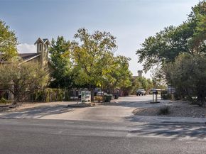 1101 Grove BLVD 304, Austin TX 78741