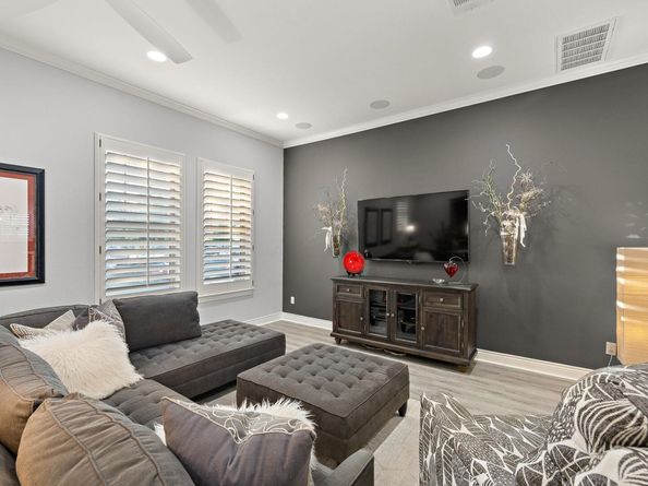 1013 Highknoll LN, Georgetown TX 78628