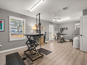 1013 Highknoll LN, Georgetown TX 78628