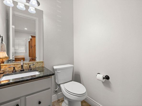 1013 Highknoll LN, Georgetown TX 78628