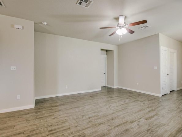 124 Ancellotta WAY, Leander TX 78641