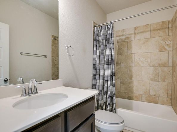 124 Ancellotta WAY, Leander TX 78641