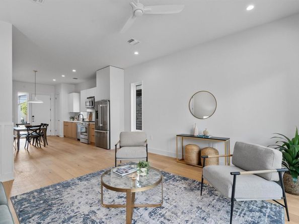 2611 Wilson ST B, Austin TX 78704