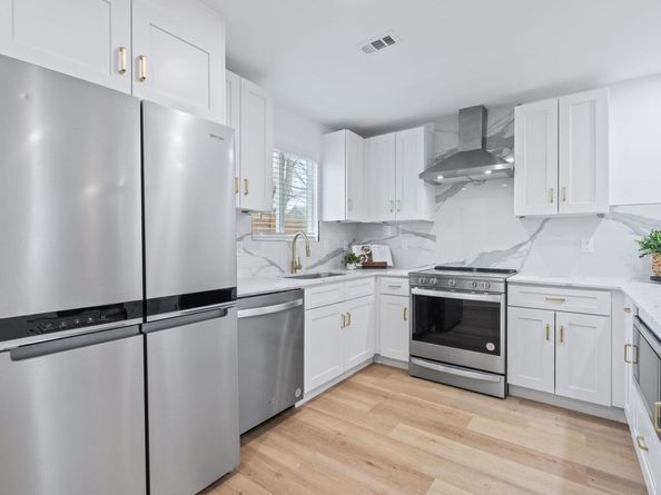 2706 Wheless LN 502, Austin TX 78723