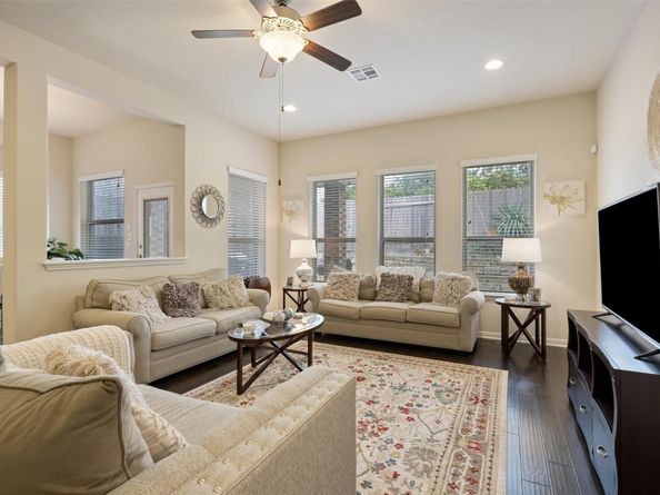 2844 Coral Valley DR, Leander TX 78641