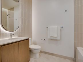 610 Davis ST 1912, Austin TX 78701