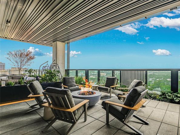 610 Davis ST 1912, Austin TX 78701