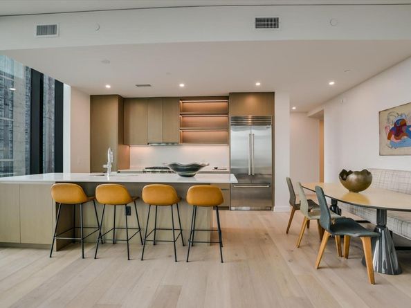 610 Davis ST 1912, Austin TX 78701
