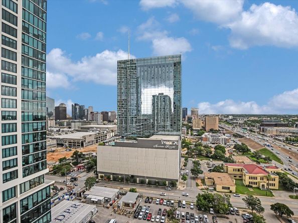 610 Davis ST 1912, Austin TX 78701