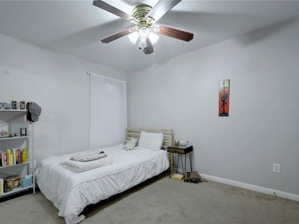 501 W 26th ST 121, Austin TX 78705