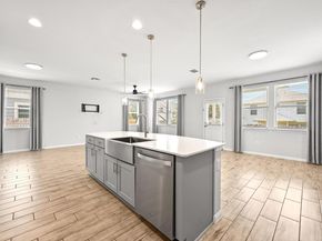 11902 Farrier LN 29, Austin TX 78748