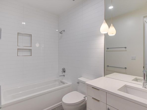 1010 W 10th ST 203, Austin TX 78703