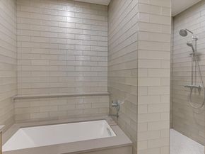 1010 W 10th ST 203, Austin TX 78703